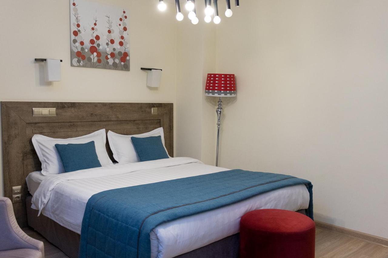 Grace Point Hotel Astana Bagian luar foto