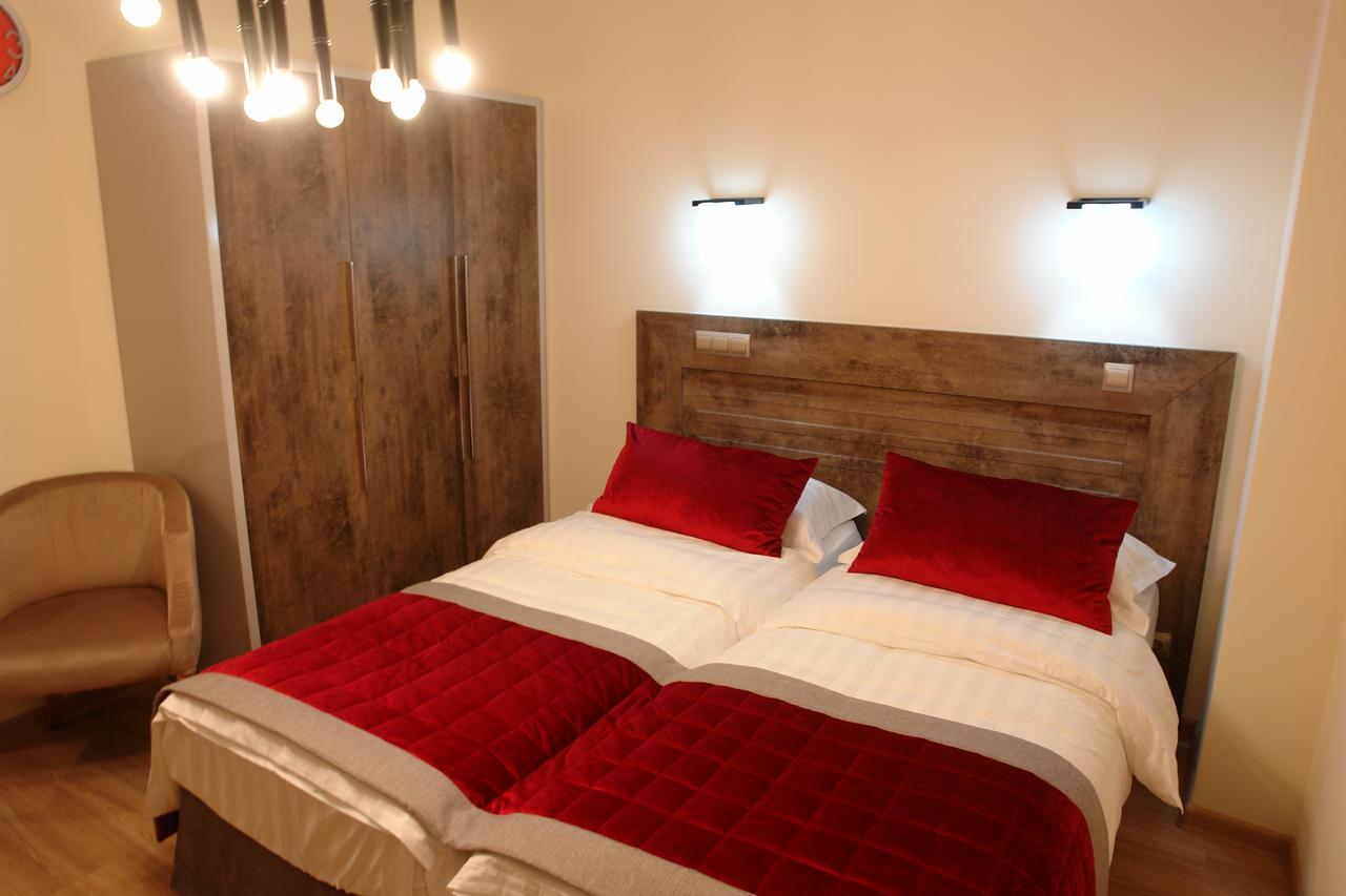 Grace Point Hotel Astana Bagian luar foto